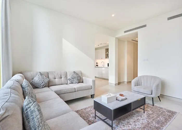 Stay By Latinem Luxury 1Br Holiday Home Cvg 710 Near Burj Khalifa
