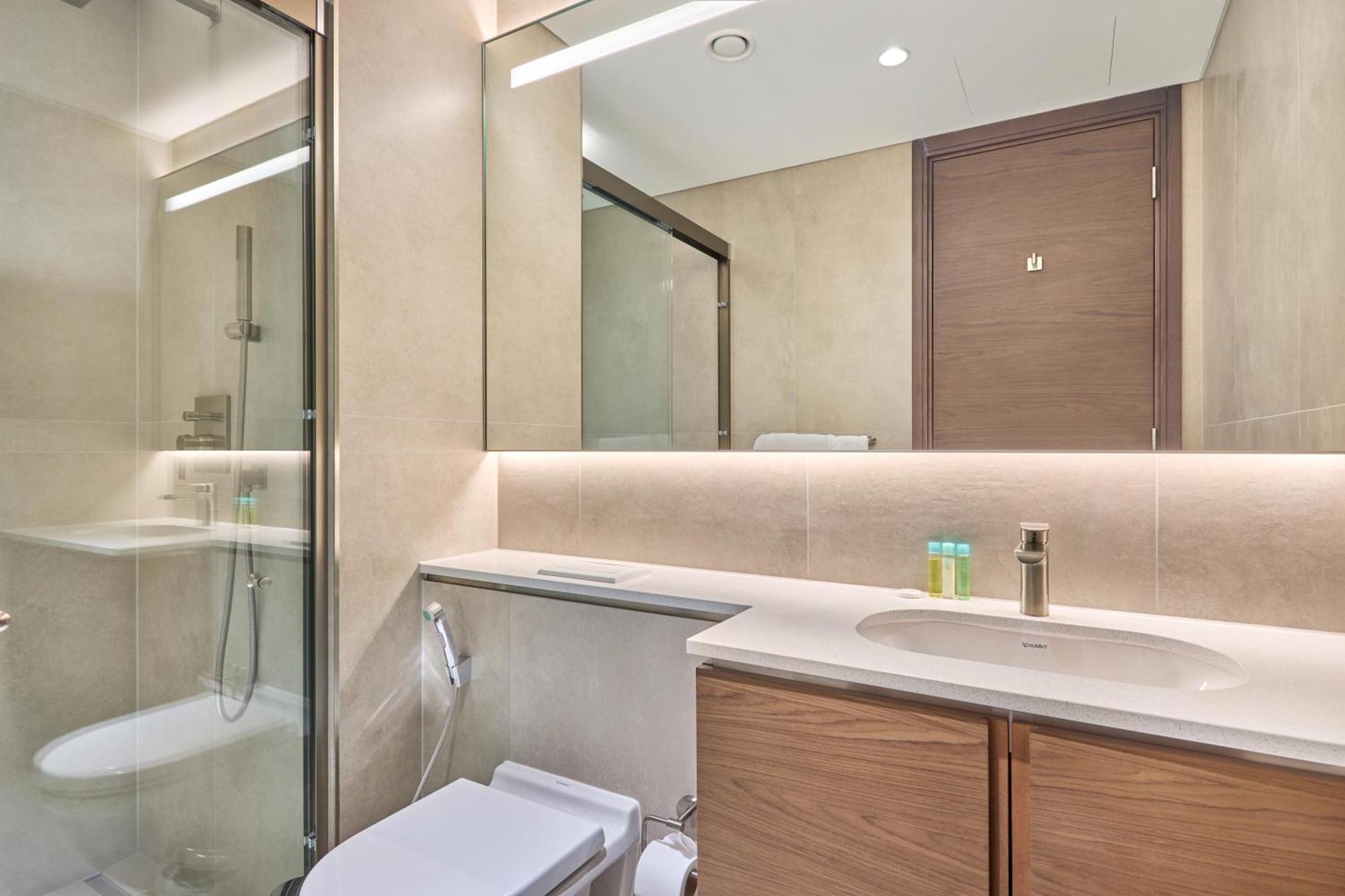 By Latinem Luxury 1br Cvg 710 Near Burj Khalifa Apartment *