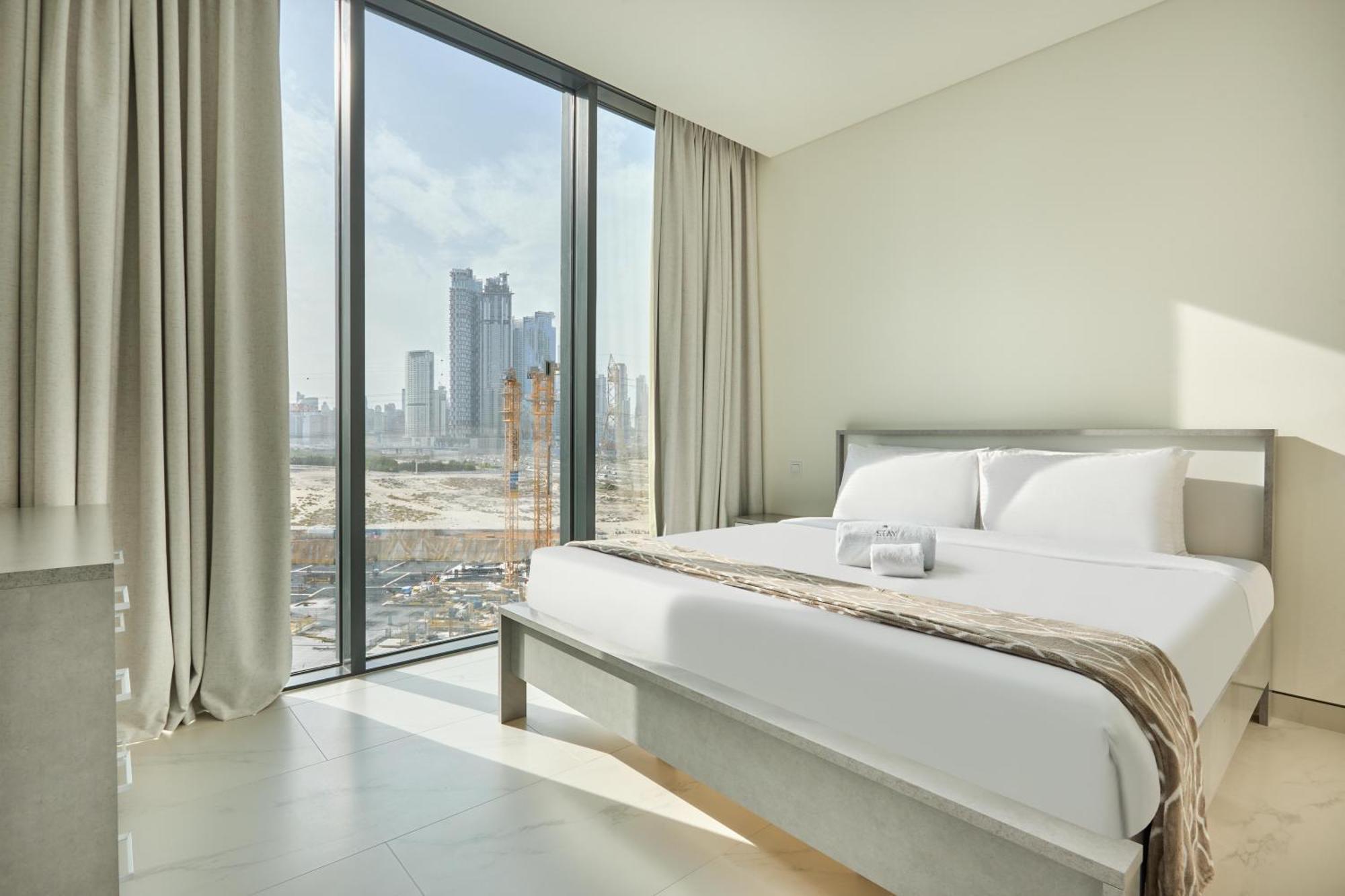 By Latinem Luxury 1br Cvg 710 Near Burj Khalifa * Dubai